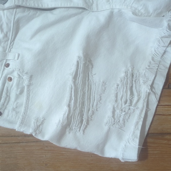 Abercrombie shorts - Picture 2 of 4